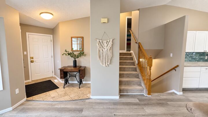 Property Photo:  8805 118 Avenue  AB T8X 1M3 