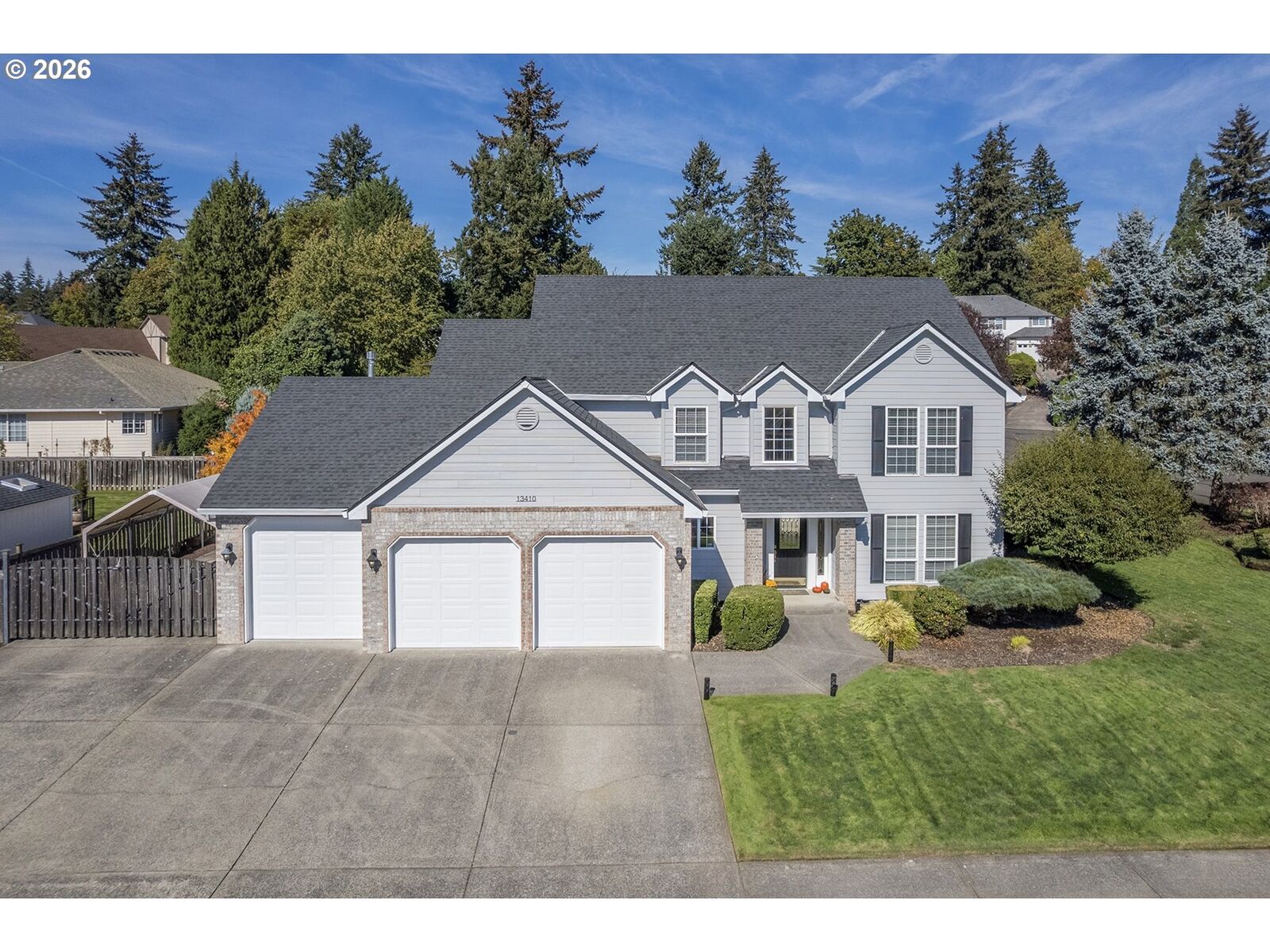 Property Photo: 13410 SE 26th Cir WA 98683