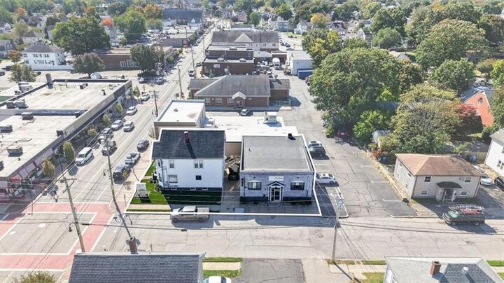 Property Photo:  41 Rolfe Square  RI 02910 