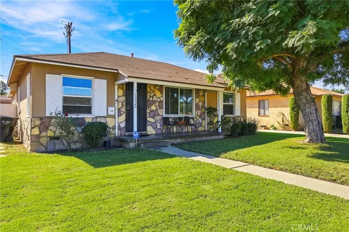 Property Photo: 10920 Hayford Street CA 90650