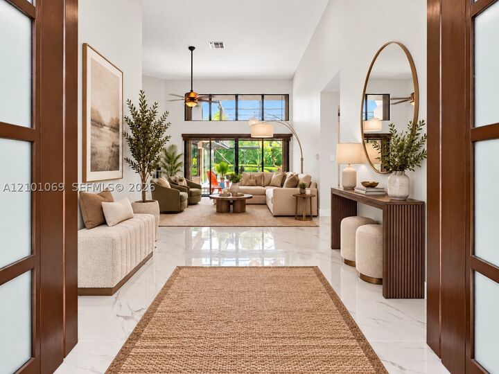 Property Photo:  1025 Creekford Dr  FL 33326 