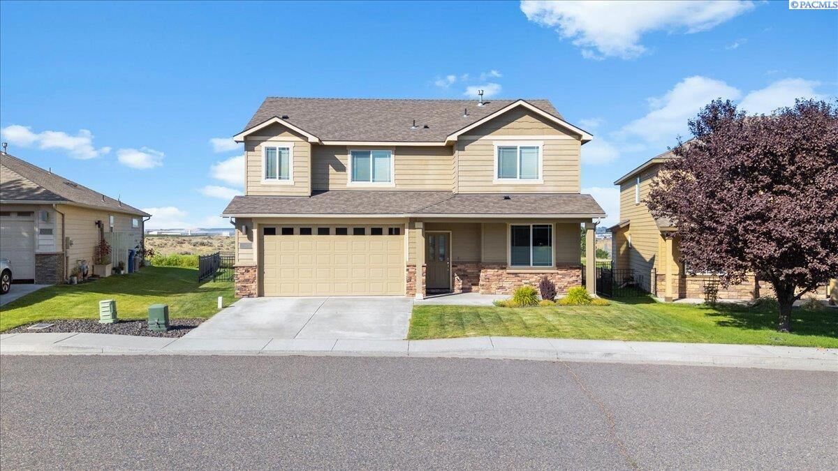 Property Photo: 2660 Sandpiper Loop WA 99354