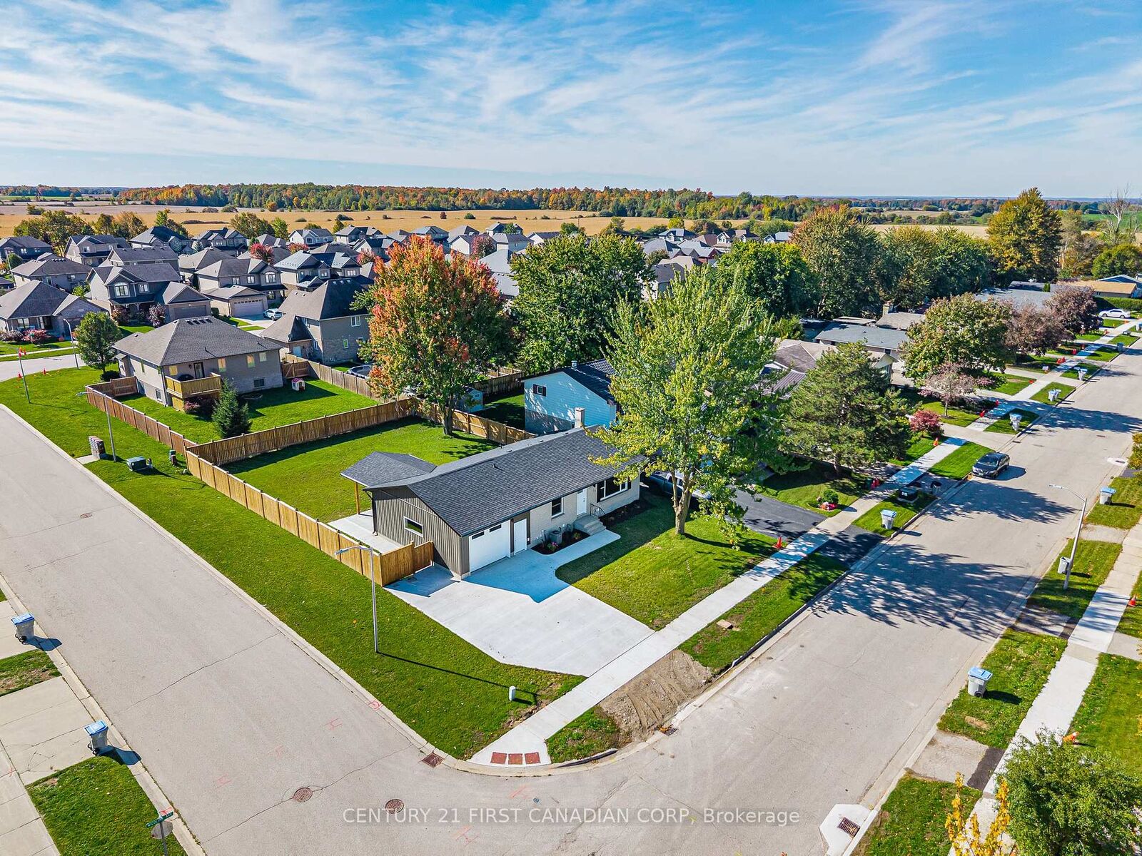 Property Photo: 135 Nicoline Avenue ON N0M 2J0