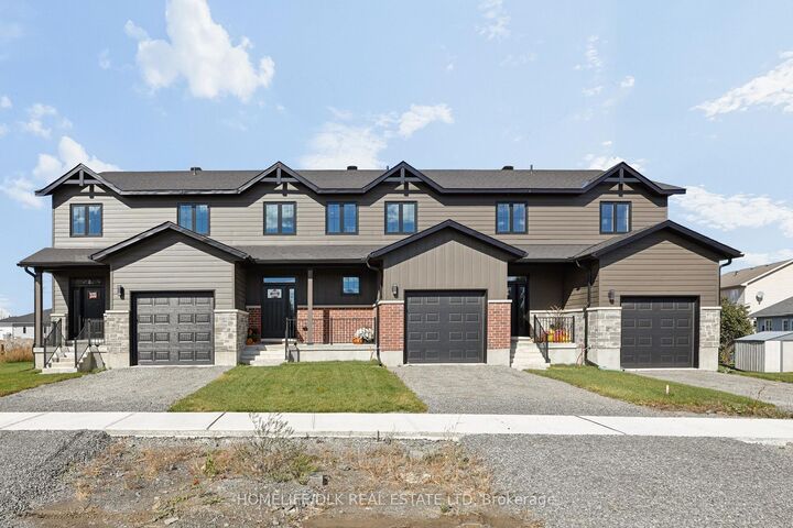 Property Photo:  1009 Dobbie Street  ON K6V 7N1 