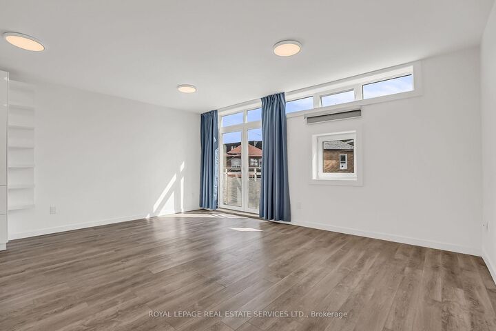 Property Photo:  439 Winona Drive C  ON M6C 3T4 