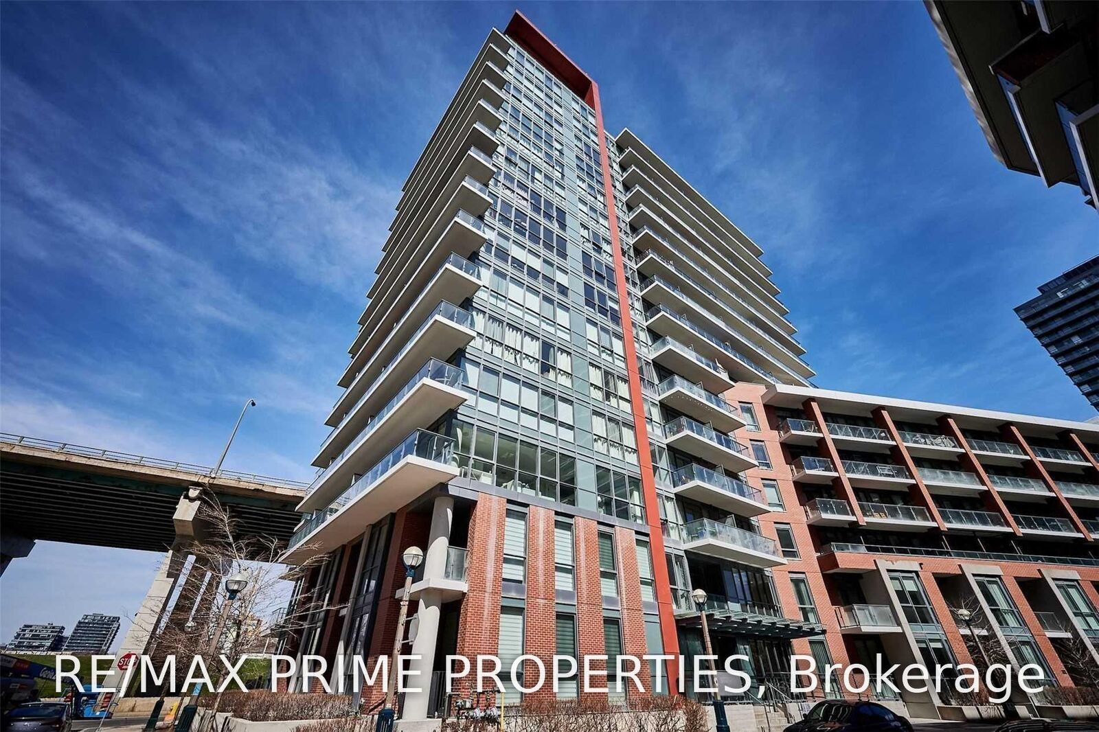 Property Photo: 50 Bruyeres Mews Ph 02 ON M5V 0H8