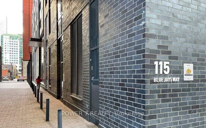 Property Photo:  115 Blue Jays Way 3909  ON M5V 0N4 