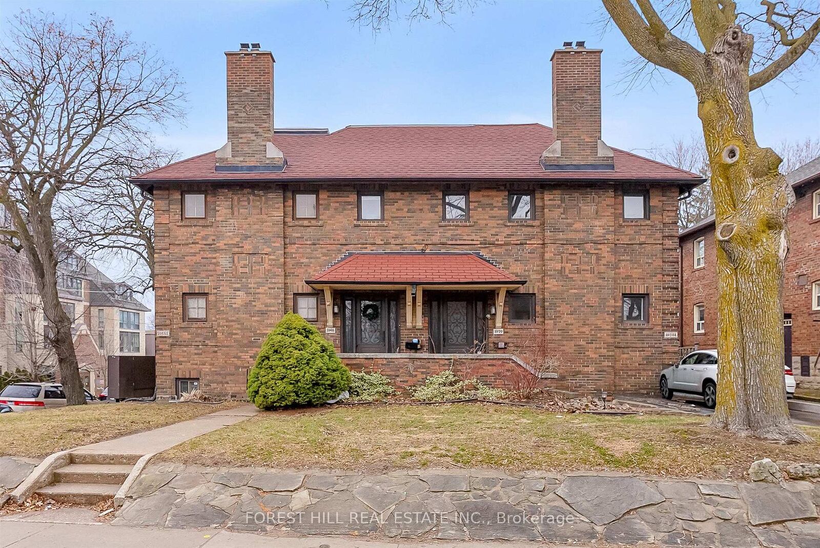 Property Photo: 1070 Avenue Road Unit A ON M5N 2C9
