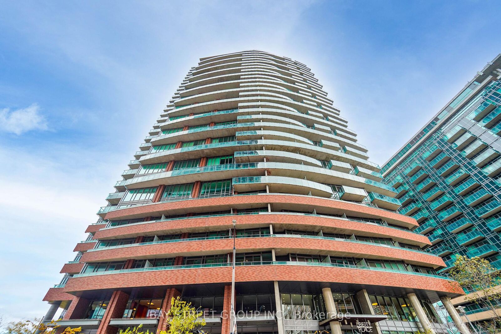 Property Photo:  150 East Liberty Street 805  ON M6K 3R5 