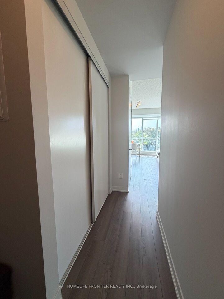 Property Photo:  60 Berwick Avenue 506  ON M5P 0A3 