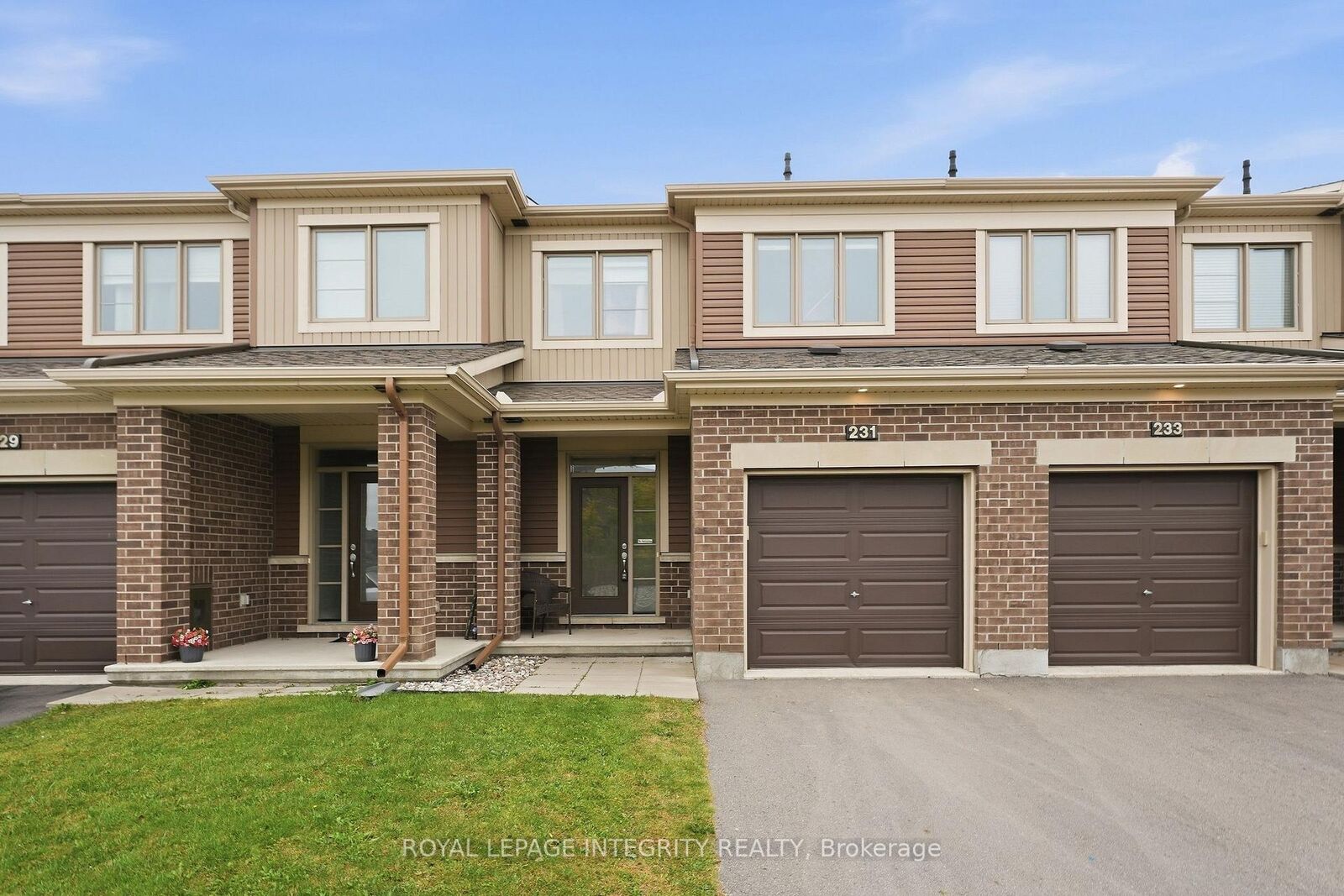 Property Photo:  231 Mountain Sorrel Way  ON K4A 1H3 