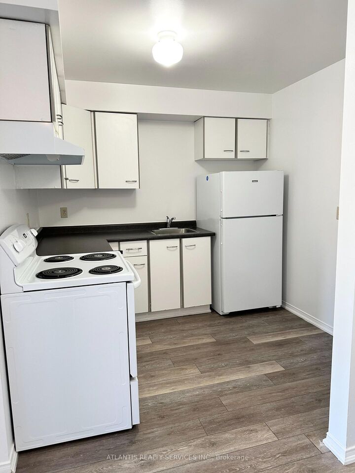 Property Photo:  130 Bell Farm Road 312  ON L4M 6J4 