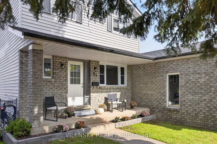 Property Photo:  51 McConkey Place  ON L4N 6H4 