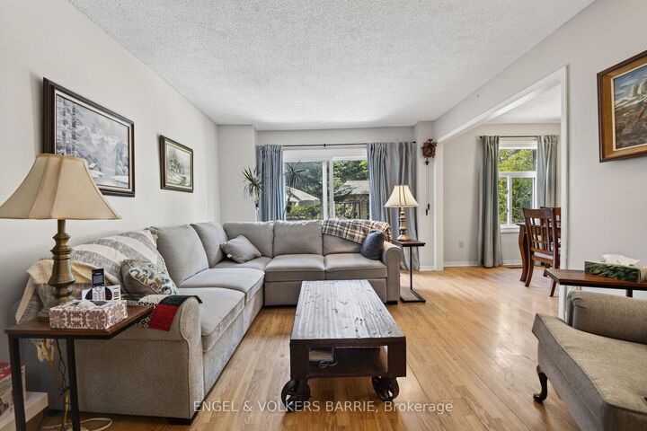 Property Photo:  78 Wallace Drive  ON L4N 7E1 