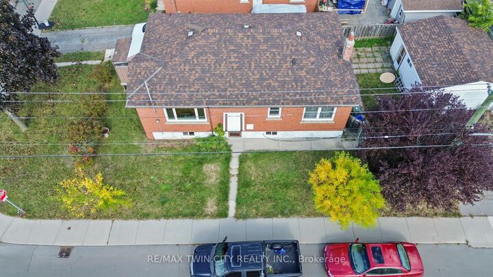 Property Photo:  66 Walter Avenue N  ON L8H 5P7 
