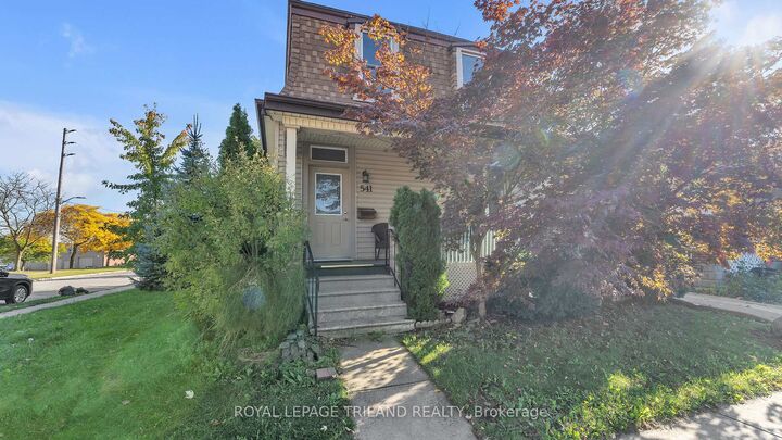Property Photo:  541 Nelson Street  ON N6B 1A8 