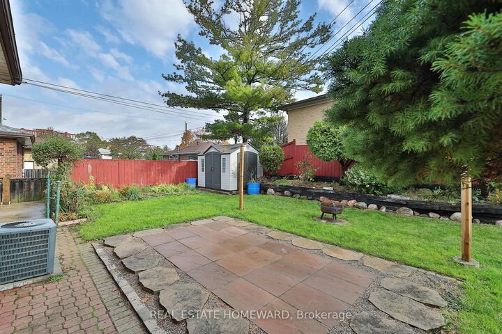 Property Photo:  36 Kim Court Lower  ON M1K 3R6 