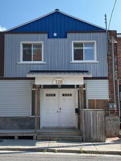 Property Photo:  120 Eccles Street 1  ON K1R 6S8 