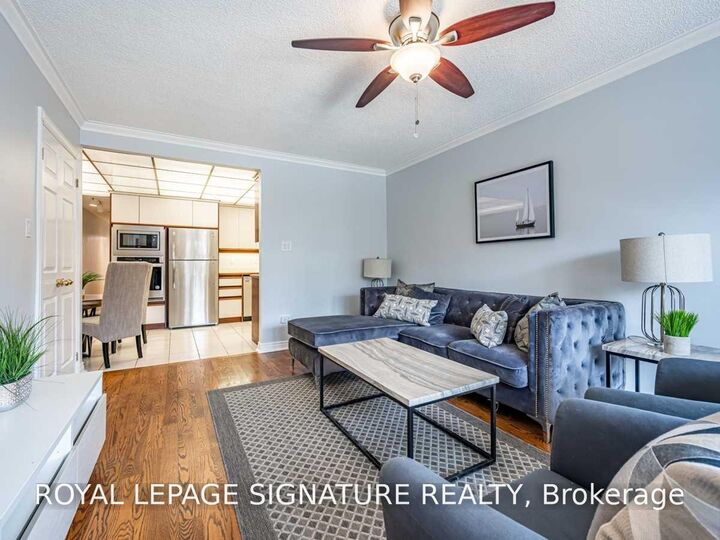 Property Photo:  14A Arlington Avenue Main  ON M6G 3K8 