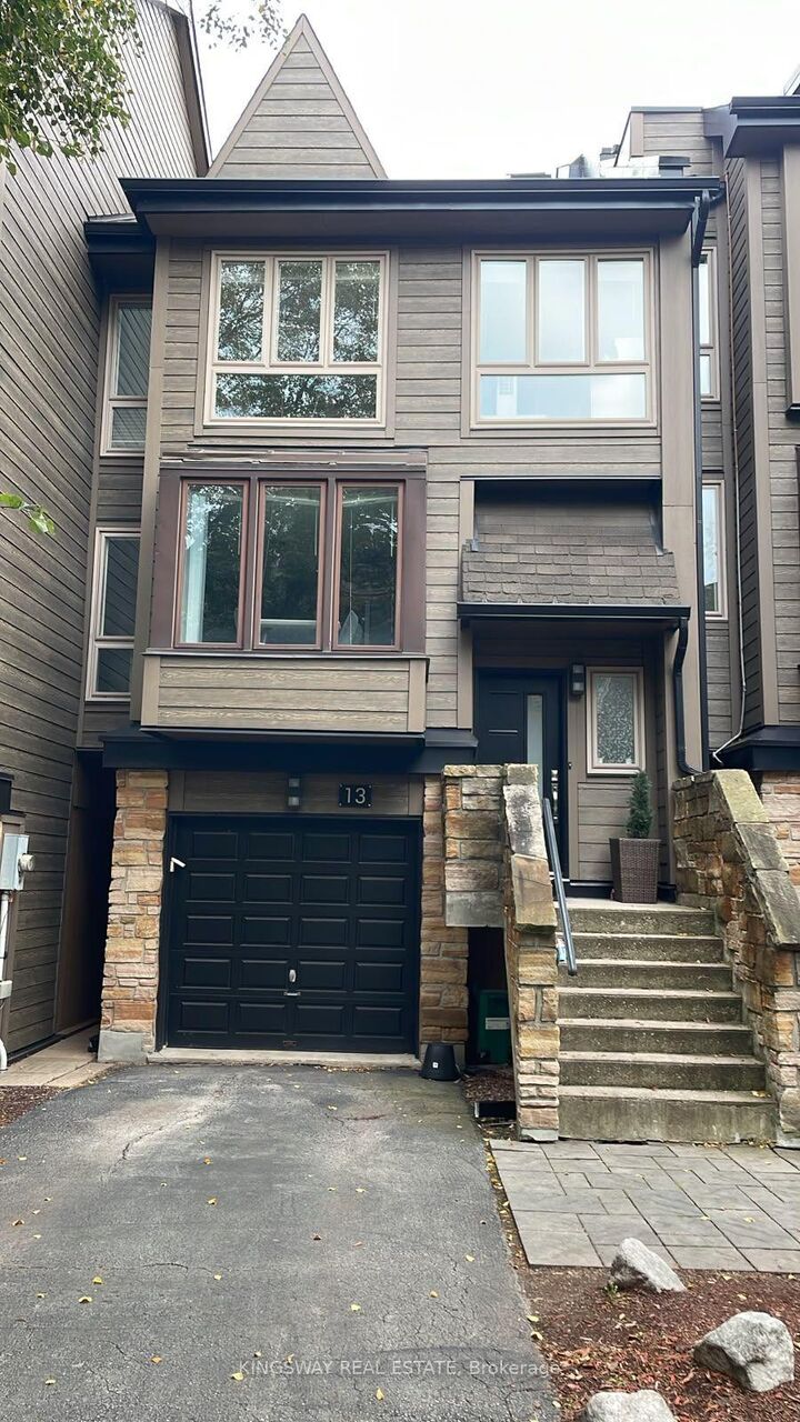 Property Photo:  1120 Queens Avenue 13  ON L6H 2B5 