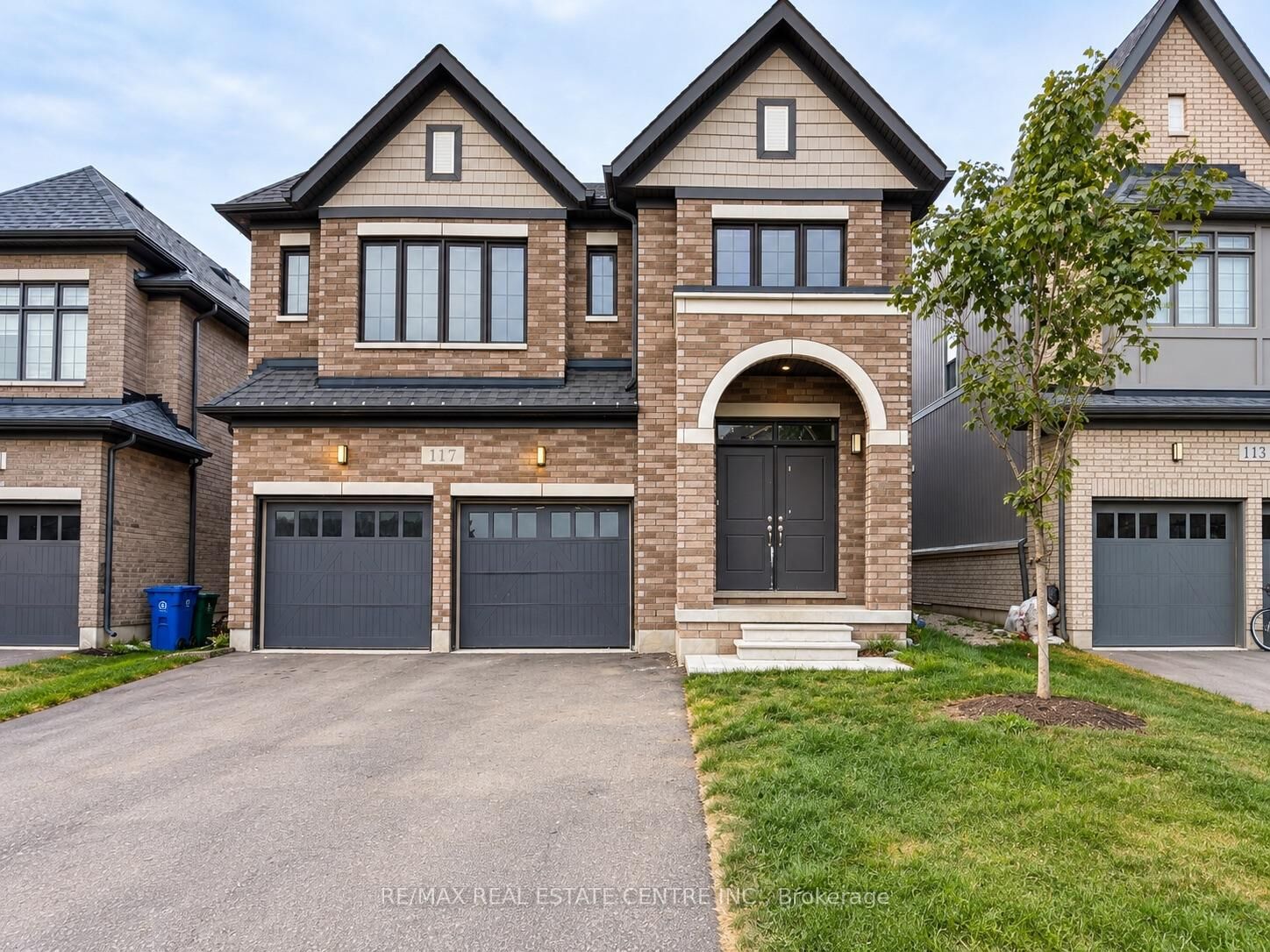 Property Photo:  117 Raftis Street  ON N0G 1A0 