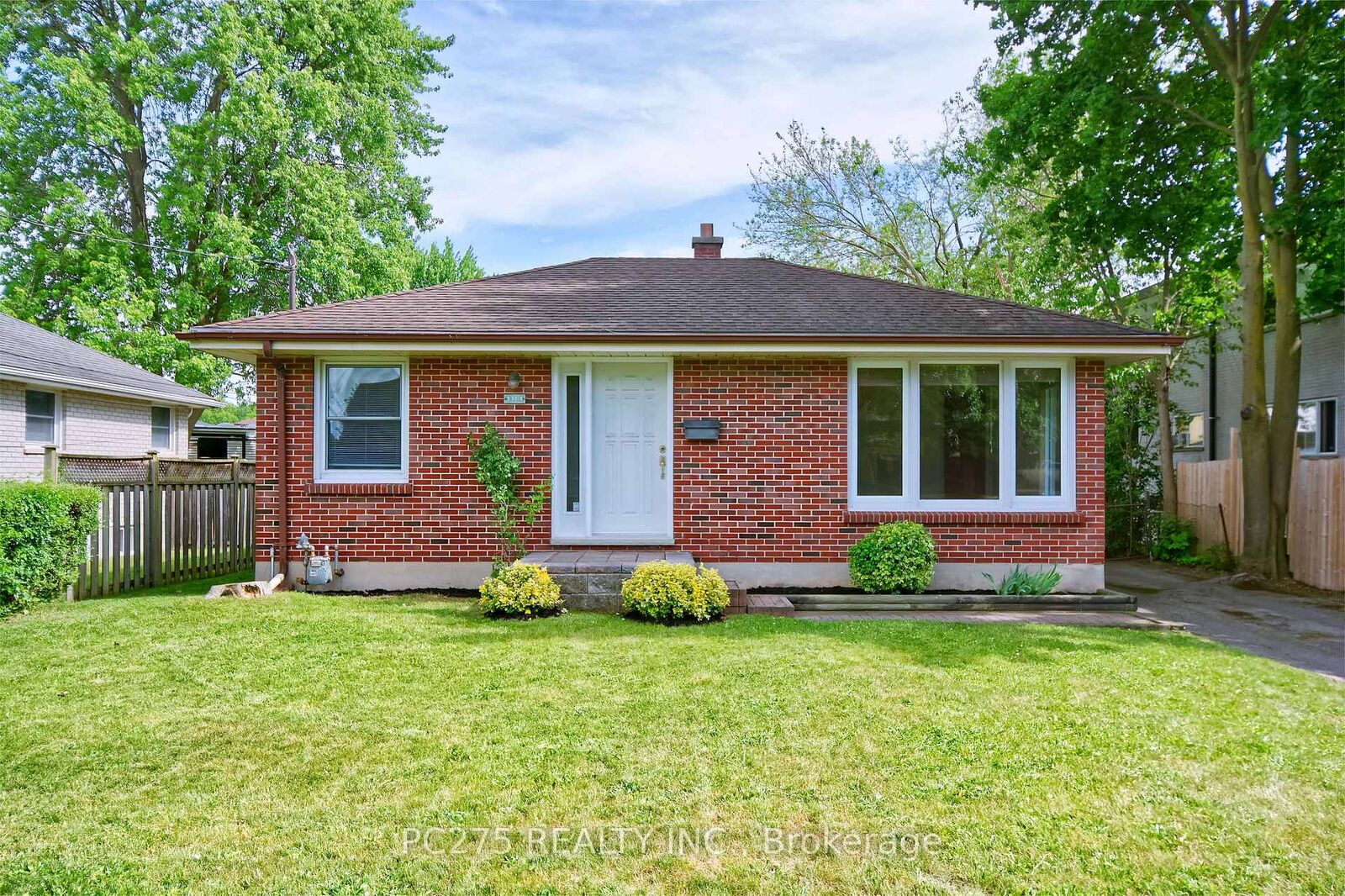 Property Photo: 1461 Trafalgar Street ON N5W 1W8