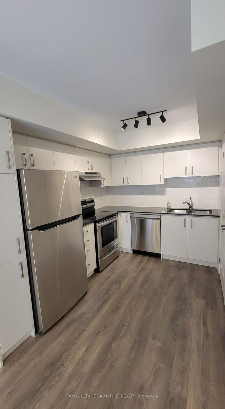 Property Photo:  2791 Eglinton Avenue E 540  ON M1J 0B3 