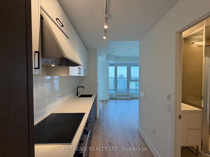 Property Photo: 5 Quarrington Lane 2906 ON M3C 0S5