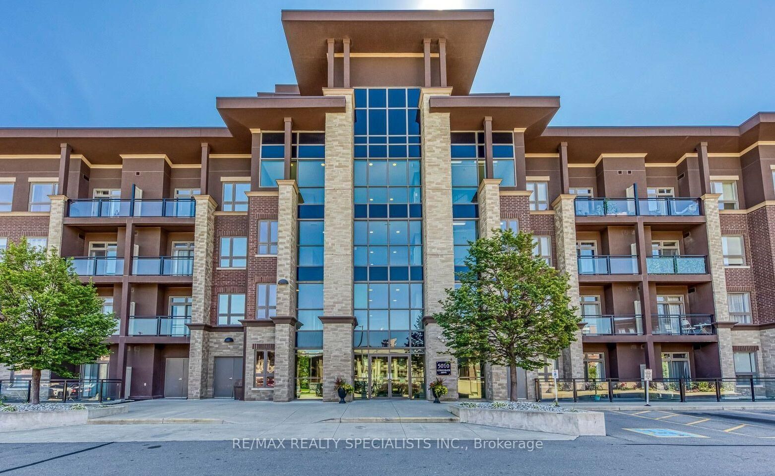 Property Photo:  5010 Corporate Drive 237  ON L7L 0H6 