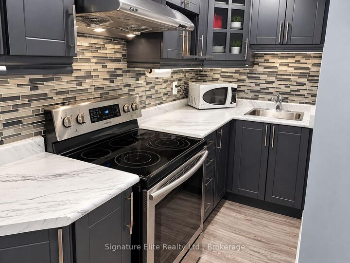 Property Photo:  15 Muskox Drive Bsmt  ON M1B 6E9 