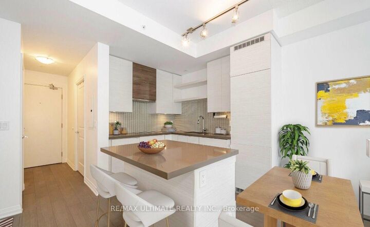 Property Photo:  59 Annie Craig Drive 1202  ON M8V 0C4 