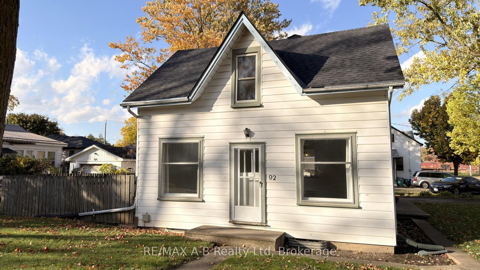 Property Photo: 92 East Gore Street ON N5A 3X5
