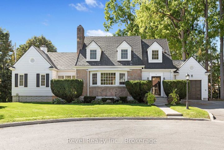 Property Photo:  13 Sylvan Crescent  ON K9V 2W4 