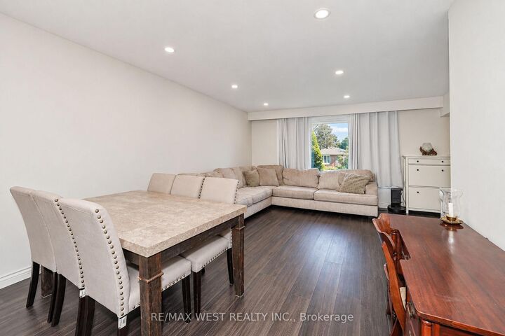 Property Photo:  218 Quetico Avenue  ON L1J 1G1 