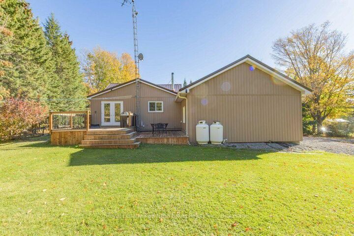 Property Photo:  6 Fell Station Drive  ON K0M 1N0 
