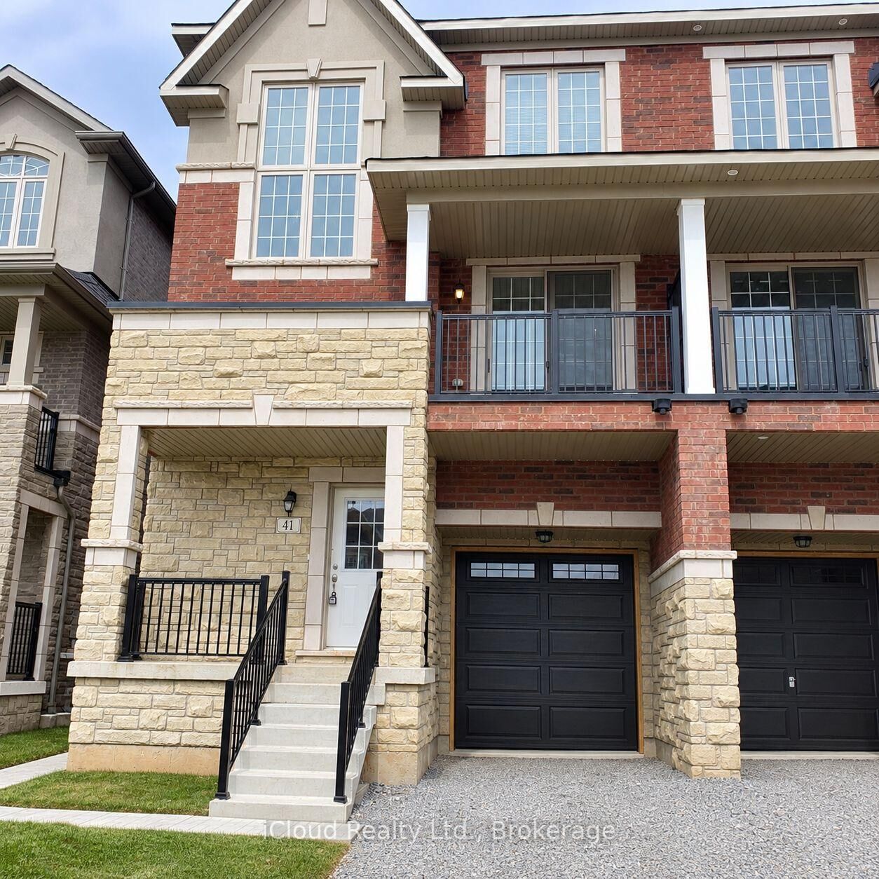 Property Photo:  41 Allegro Drive Main  ON L6Y 6J9 