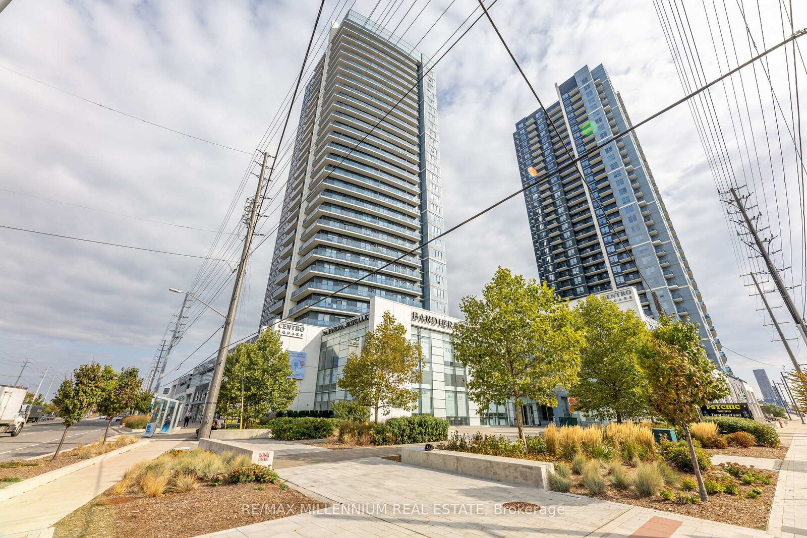 Property Photo: 3700 Highway 7 Parkway 1401 ON L4L 0G8