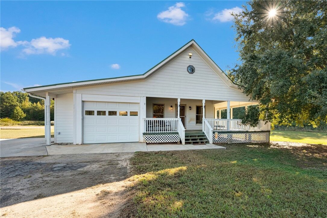 Property Photo:  4203 Callison Highway  SC 29646 