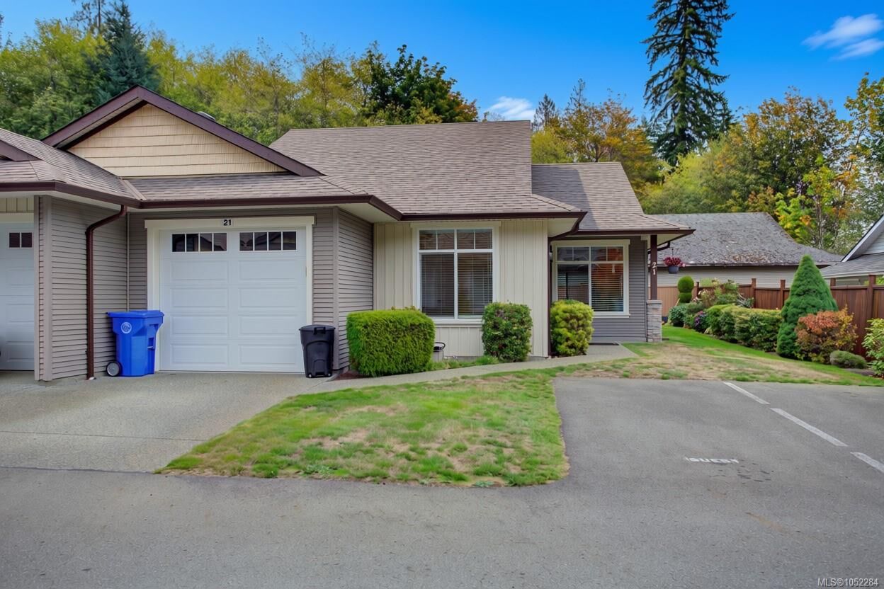 Property Photo: 300 Grosskleg Way #21 BC V0R 2G0