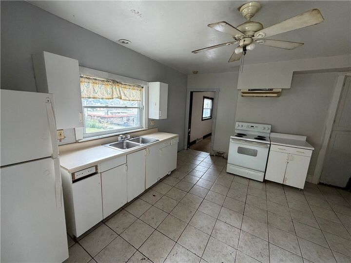 Property Photo:  353-355 3rd St  PA 15087 