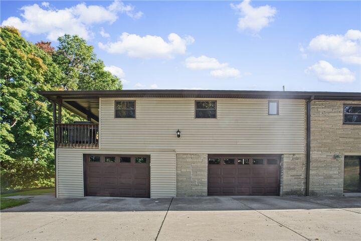 Property Photo:  28 Richard Street  PA 15108 