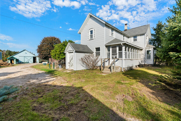 Property Photo: 10522 Rotter Road MI 49706
