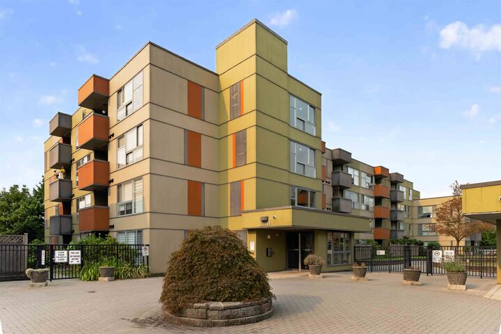 Property Photo:  12075 228 Street 403  BC V2X 6M2 