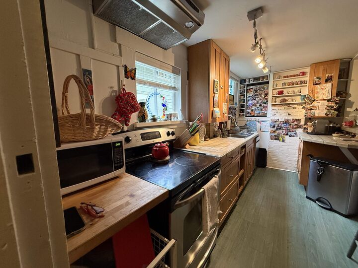 Property Photo:  11xx Elm Street  BC V4B 3R9 