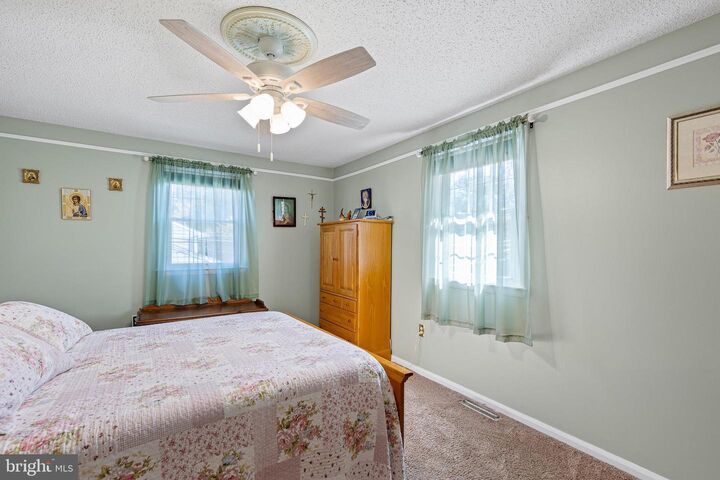 Property Photo:  2002 Gravers Lane  DE 19810 
