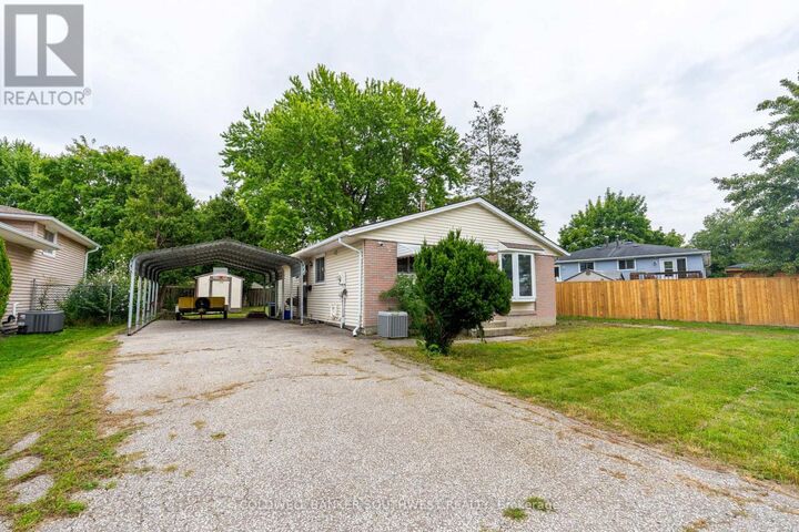 Property Photo: 1104 Overlea Crescent ON N7S 4E7