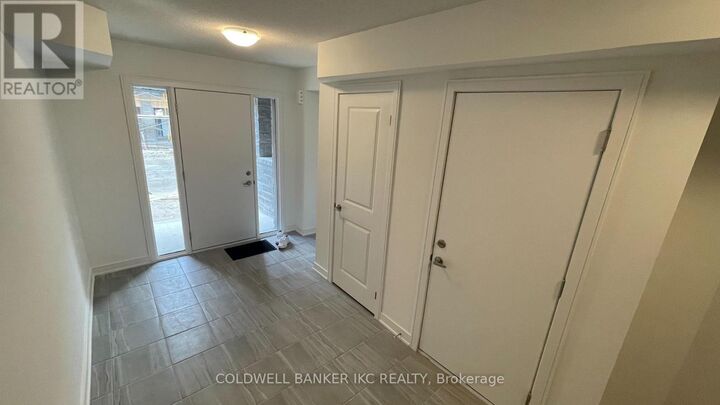 Property Photo:  54 Red Maple Lane  ON L9N 0N7 