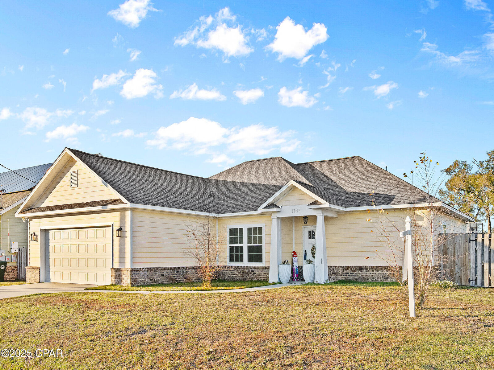 Property Photo:  1008 E 10th Street  FL 32444 