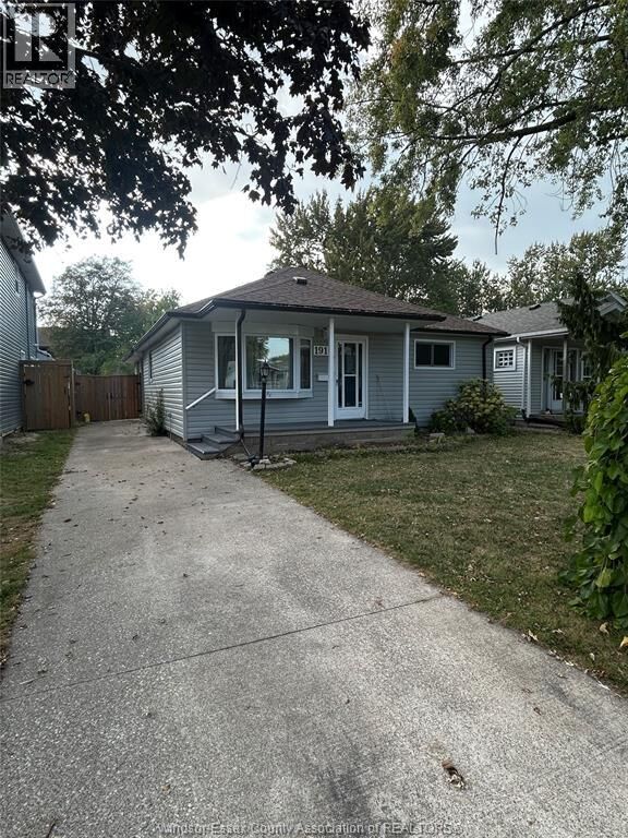 Property Photo:  1915 Ferndale  ON N8T 2K9 