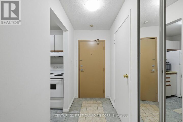 Property Photo:  2228 Trafalgar Street 201  ON N5V 4J8 